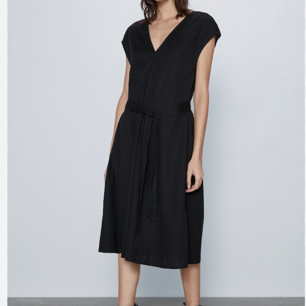 Zara Womens midi dress with tie belt Black Size Small